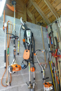 Les outils au jardin, par Jean Paul